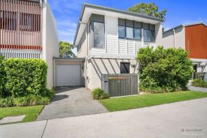 Image of Stunning 3BR in Serene Loc Varied Amenities BBQ