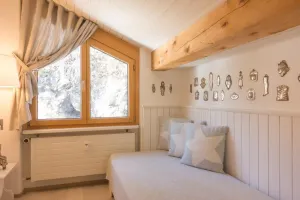 Image of Chesa Maria 7