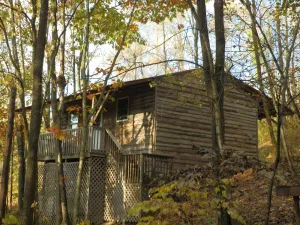 Image of Affordable cabin near Raystown Lake, minutes from Seven Points & Allegrippas Tr