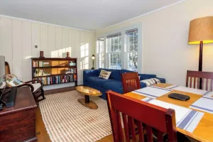 Image of This cottage is a 1 bedroom(s), 1.5 bathrooms, located in Manchester, VT.