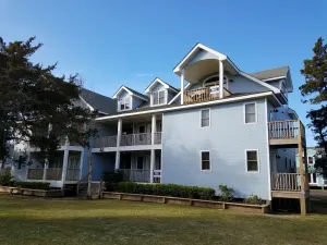 Image of Pelican's Perch: Centrally located Dog friendly condo with pool.