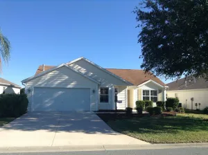 Image of Amazing  House Close to Lake Sumter Landing! 4 person Golf Cart Included