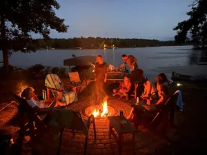 Image of Amazing Lakefront Property - Sleeps 13!