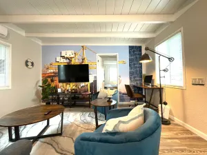 Image of ★ASTONISHING HARBOR 1B1B THEMED HOUSE★