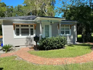 Image of Mermaid Cottage in Beautiful Downtown St Marys GA- Gateway to Cumberland Island
