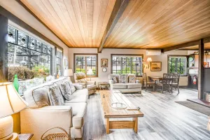 Image of Dog-friendly, oceanfront home just a stroll from the beach and shopping & dining