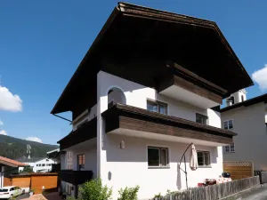 Image of Chalet Stitzgassl in the centre of Hopfgarten with sauna