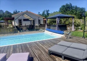 Image of Welcoming modern house with Pool + Jacuzzi between ocean and lake in Carcans