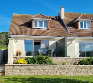 Image of Field View, whole annexe