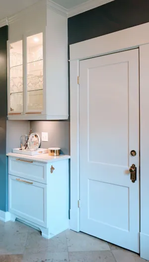 Image of Charming Historic Home - 5 min walk to historic shopping square.