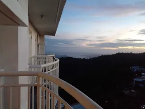 Image of Condo with Free Swimming Pool & Viewing Deck
