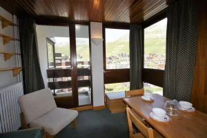 Image of 150m from resort center, 1st floor, balcony, tv, ski locker, 25m², Tignes