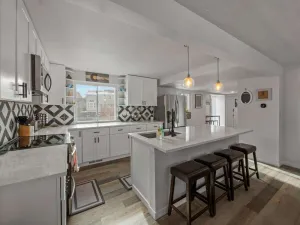 Image of Large Groups Spacious Home!
