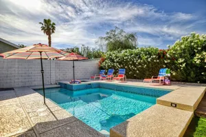 Image of Fully licensed pool home w\/outdoor kitchen.