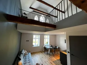 Image of Studio Über 2 Ebenen mit Traumhaften Elbblick