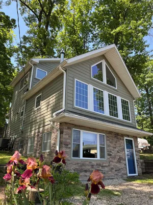 Image of Lake View Getaway