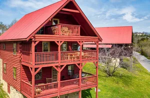 Image of Hideaway Hangout! Family Retreat! Beautiful views, 3 decks, hot tub, multicade!
