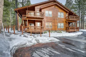 Image of Modern retreat w\/wooden touches, shared hot tub, pool, sauna, basket & tennis