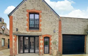 Image of Awesome Home In Saint-Vaast-La-Hougue