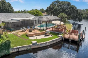 Image of River House with heated Pool, Sunsets, Fishing, Dolphin & Manatee Watching