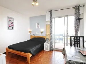 Image of Charming Renovated Studio for 2 with Balcony, WiFi, A\/C, Dishwasher, Near Balaruc-les-Bains Spa