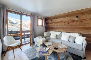 Image of Resort center, 5th floor, view mountain, balcony, tv, ski locker, 46m², Saint Martin de Belleville