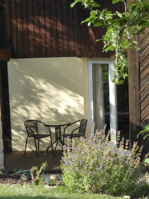 Image of Large 4 Bedroom, 2 bathroom house with large private pool.