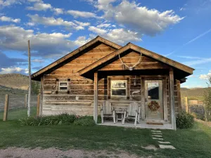 Image of gorgeous modern cabin on private ranch