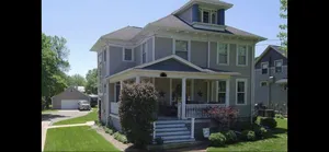 Image of Spacious home with extras for your Air Venture week! Sleeps up to 10.