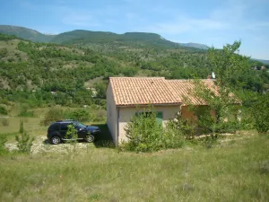 Image of Villa in the gorges Méouge overlooking the valley