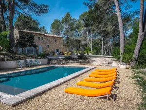 Image of Stunning panoramic views and heated pool in Roussillon