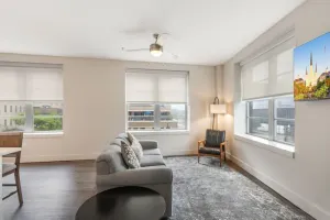 Image of California Building by Hosteeva