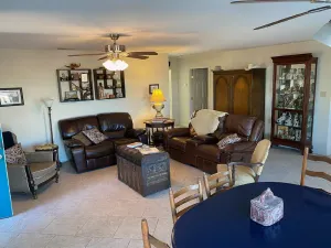 Image of Tranquill Cabin on Edge of Town (Pet Friendly)