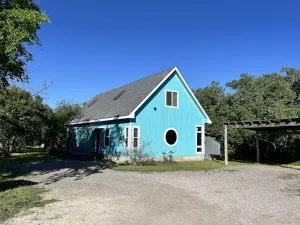 Image of Elegant Birdhouse Cabin with 🔥Heated🔥 Cowboy Pool