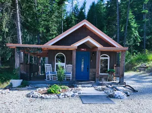 Image of 1 bedroom with sleeping loft  queen.