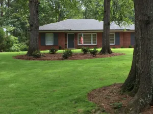 Image of Golf course guest home convenient to Oxford, lakes and entertainment