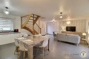 Image of Près des Nouelles - PLERIN