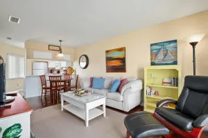 Image of CASA BELLA \"C \" - STEPS TO THE BEACH - 1 bed\/1 bath - Sleeps 2