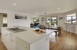 Image of SPACIOUS HOLIDAY HOME IN THE HEART OF CRESCENT HEAD