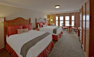 Image of Living Space with Access to Hot Tub, Pool & Gym