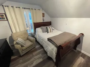 Image of Private Entry, Upstairs Queen Bed w\/ Kitchenette & Smart Locks for Self Check in