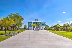 Image of Homosassa Riverfront Home - Prime Location.