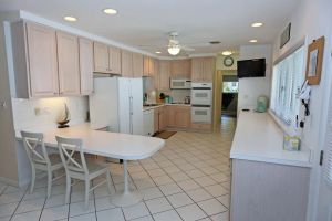 Image of Family and Friends Favorite 3 Blocks to the Beach - sleeps 10-12