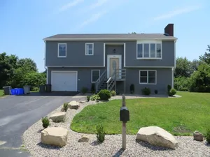 Image of 5 Bedroom, Two Living Room, Walk to Scarborough
