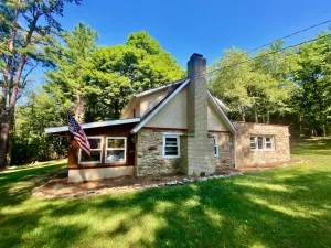 Image of Rustic Lodge near Black Moshannon & Penn State