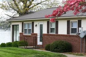 Image of Lakefront Lake Of Egypt Sleeps 8 w\/Dock\/two kayaks and on 1 LEVEL!