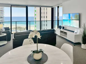 Image of Tower 1 Oracle 16th floor Stunning views