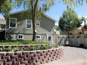 Image of 3 Lazy H Yellowstone Lodging - Just Blocks from Yellowstones North Entrance