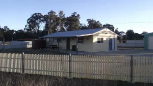 Image of \"The Block Getaway\" - Peaceful Country Haven for Families