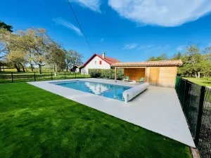 Image of Beautiful traditional house in the heart of the Pessac Leognan